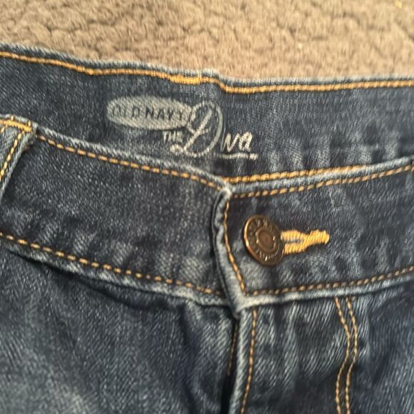 Old Navy Shorts Size 8 Dark Wash - Picture 2 of 5
